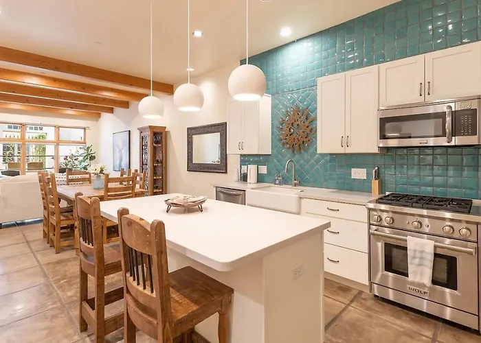 Mercado San Agustin, 2 Bedroom 2.5 Ba, Patio, Garage