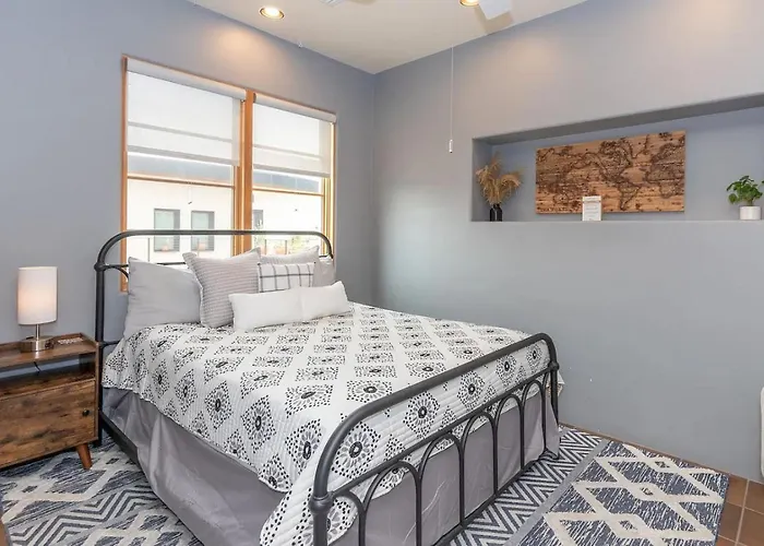 Holiday home Mercado San Agustin, 2 Bedroom 2.5 Ba, Patio, Garage Tucson