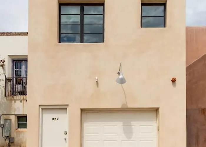 Mercado San Agustin, 2 Bedroom 2.5 Ba, Patio, Garage Holiday home Tucson