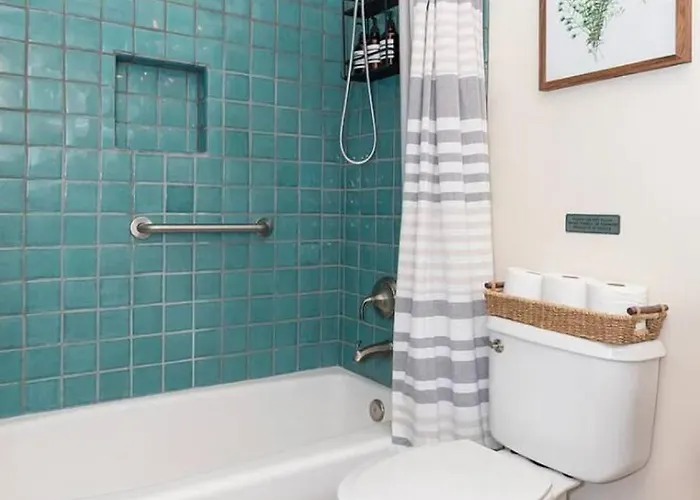 Holiday home Mercado San Agustin, 2 Bedroom 2.5 Ba, Patio, Garage