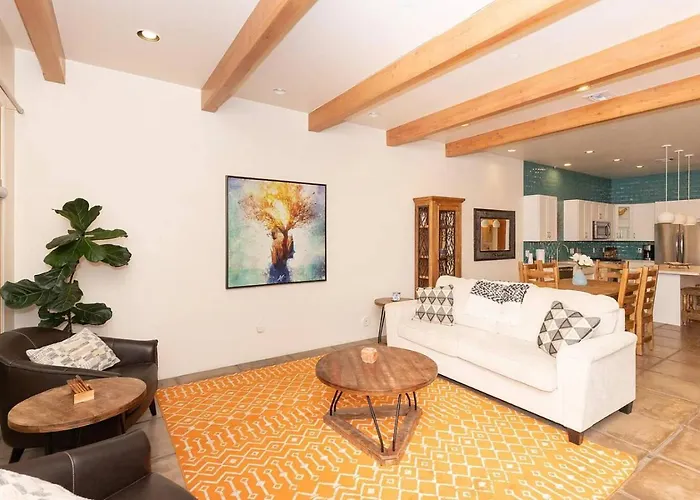 Mercado San Agustin, 2 Bedroom 2.5 Ba, Patio, Garage Tucson