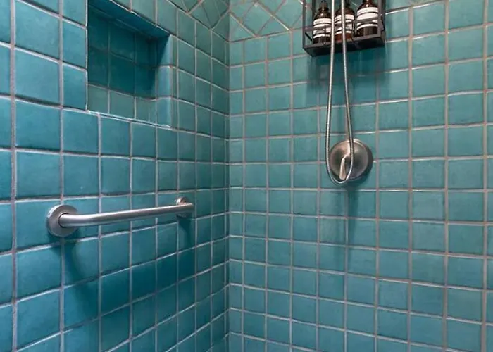 Mercado San Agustin, 2 Bedroom 2.5 Ba, Patio, Garage Holiday home *
